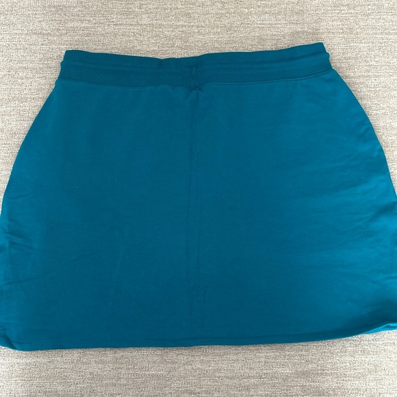 Eddie Bauer soft French Terry skort. Size Large NWT. - Picture 5 of 10